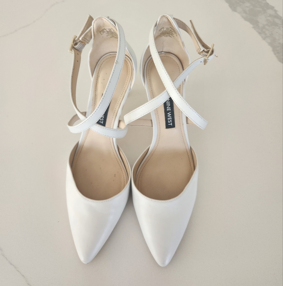 Elegant Nine West White Heels – Chic & Comfortable!